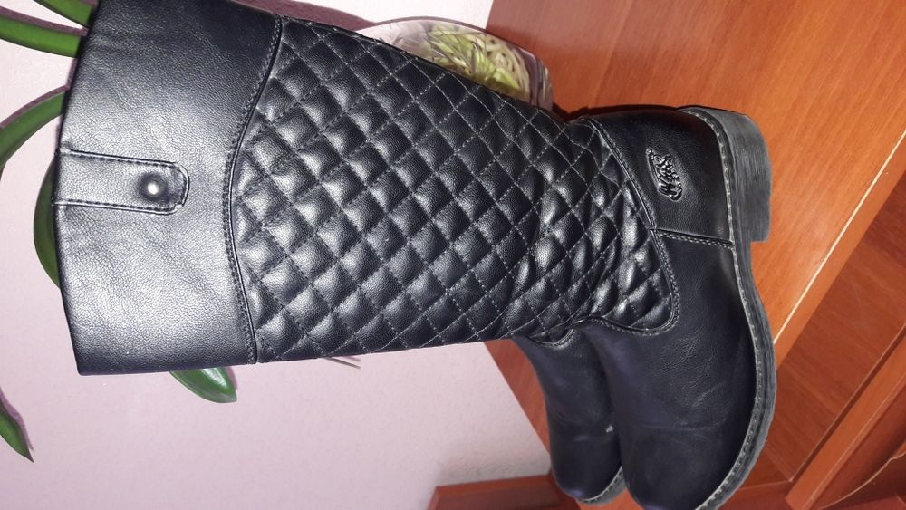 Весенние сапоги высокие