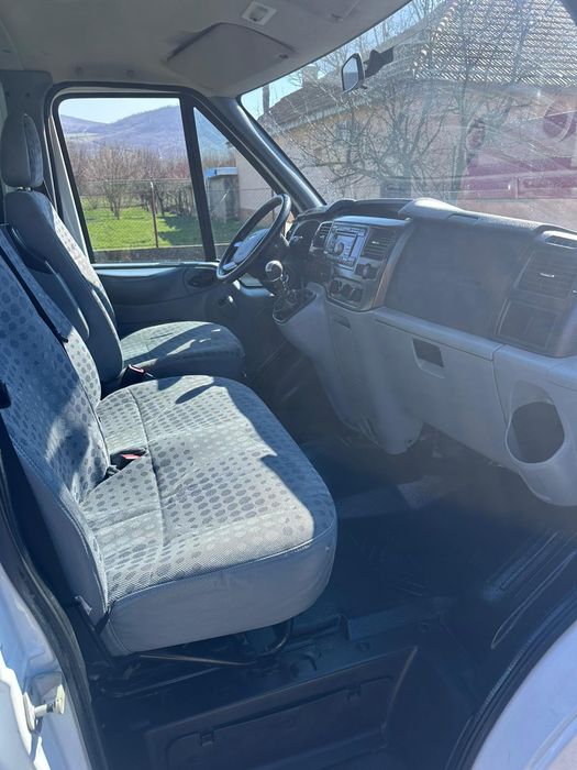 Ford transit 2012