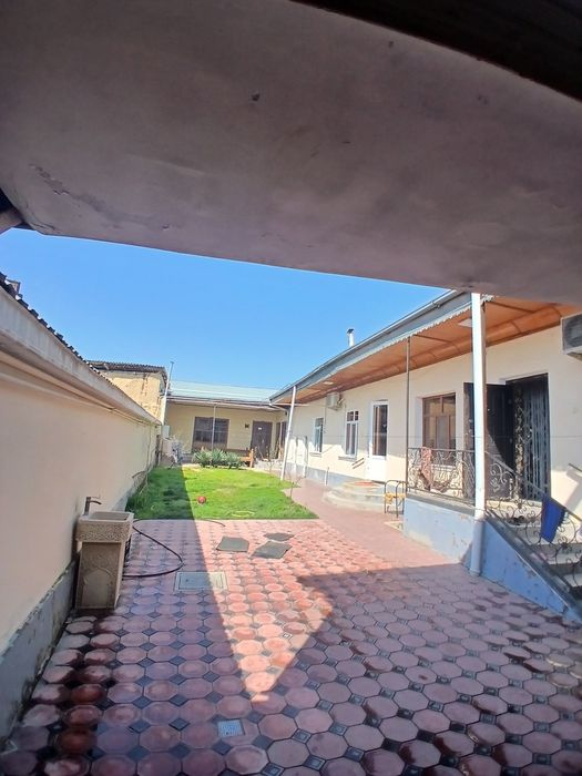 Яшашга тайёр ховли