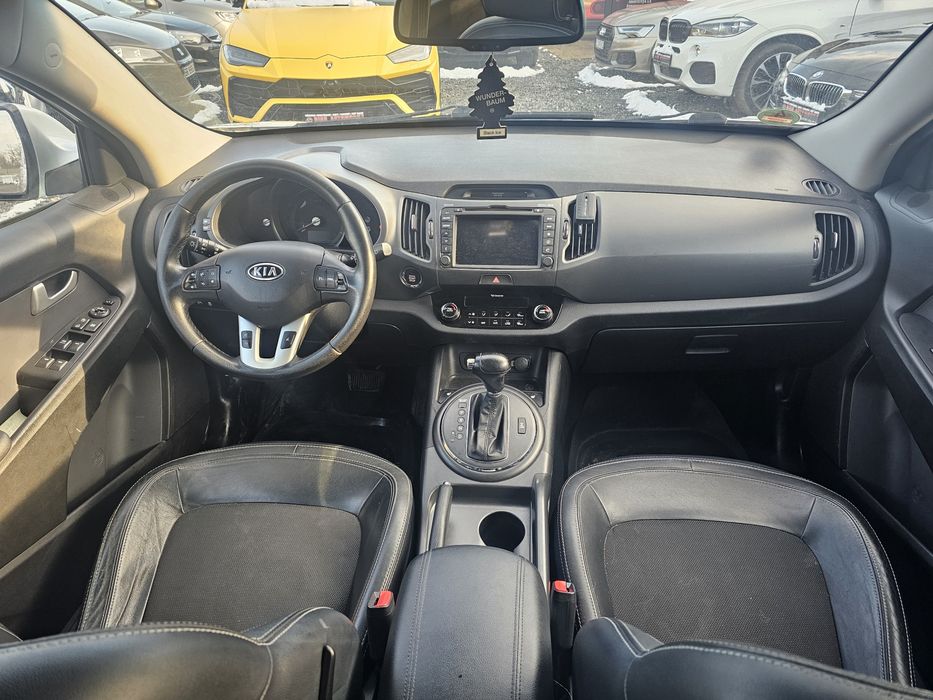 Kia Sportage 4x4 / Automată