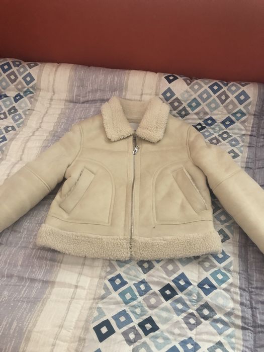 Късо палтенце на Бершка