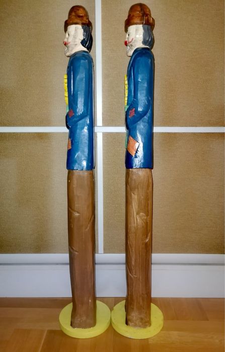 Антикварна дървена фигура на клуон държащ слънчоглед 2бр. размер h95см