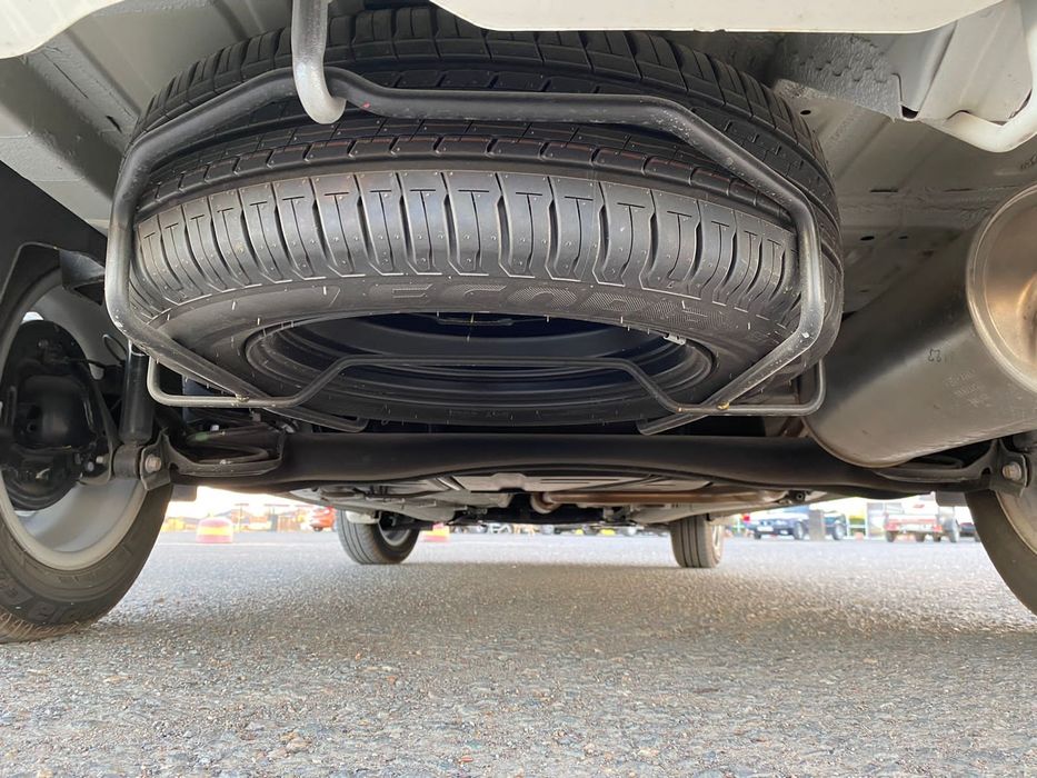 Продается семейный автомобиль