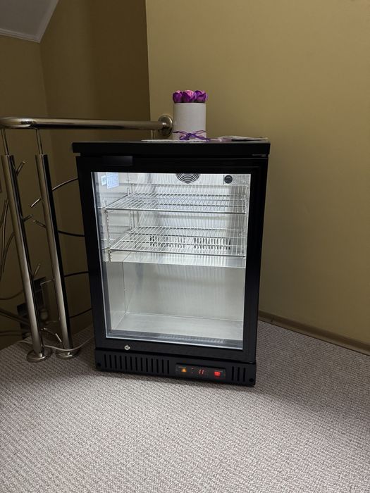 Vitrina frigorifica minibar NOU ambalat in cutie de carton