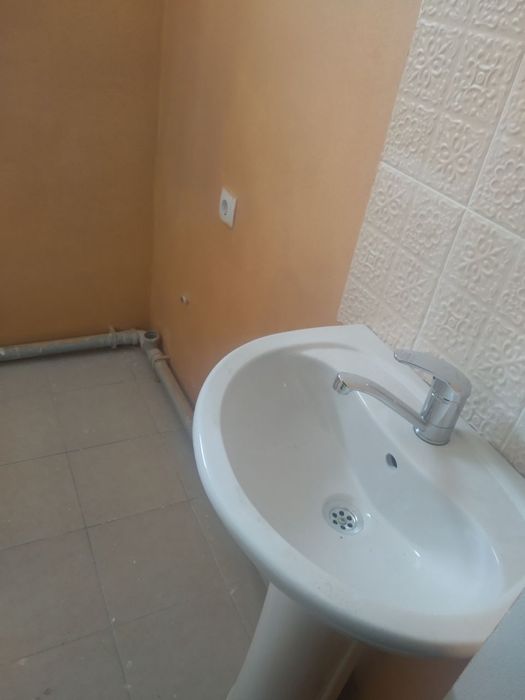 Дом 2 хоналий сотилади