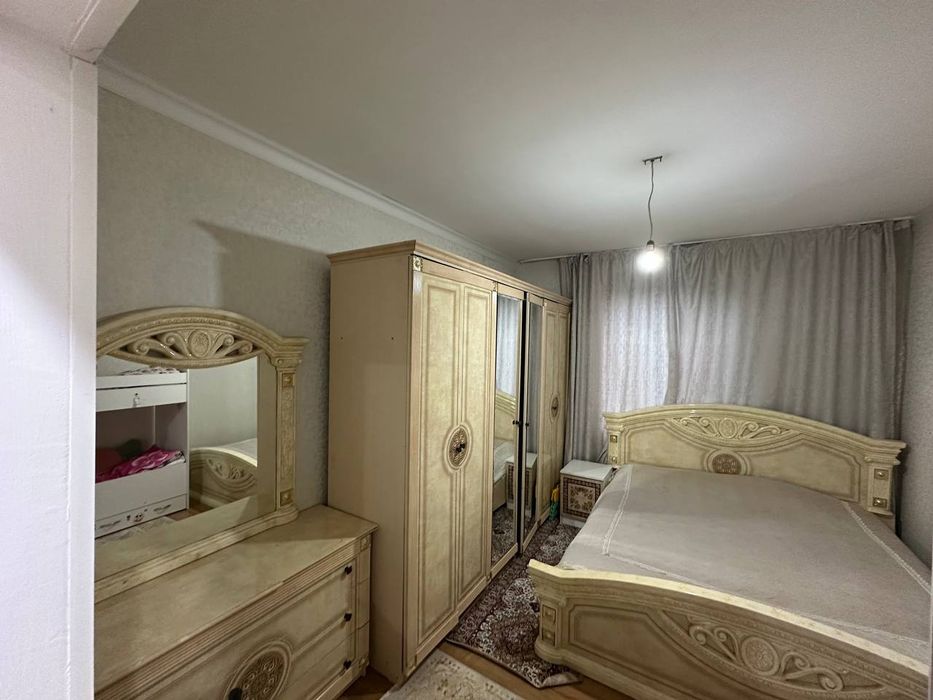 Продам спальный гарнититур