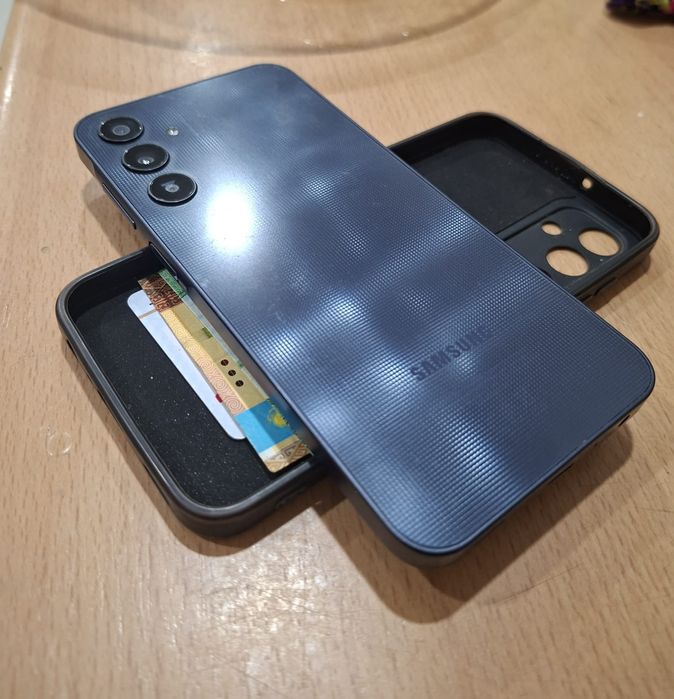 Обменяю на айфон от 13 про желательно про версий