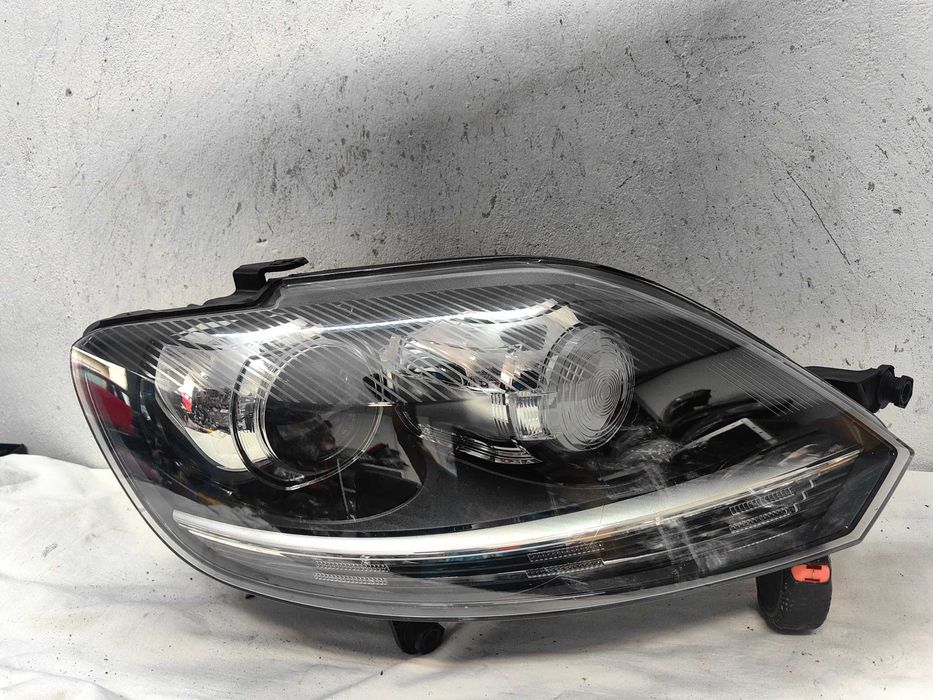 Оригинален фар Vw Golf Plus Bixenon