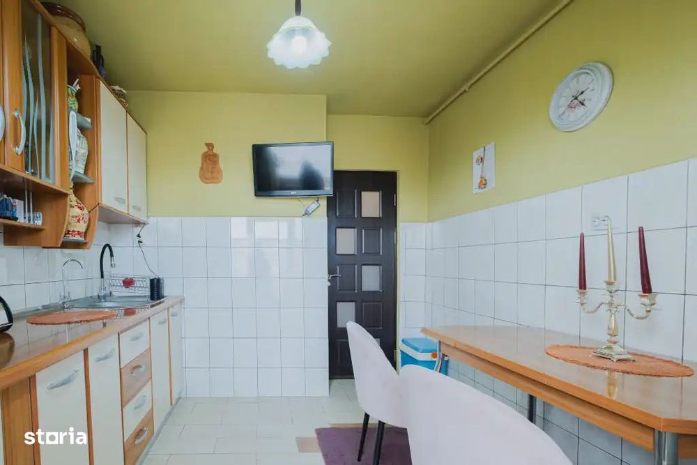 Apartament 3 camere decomandat - Inel 2