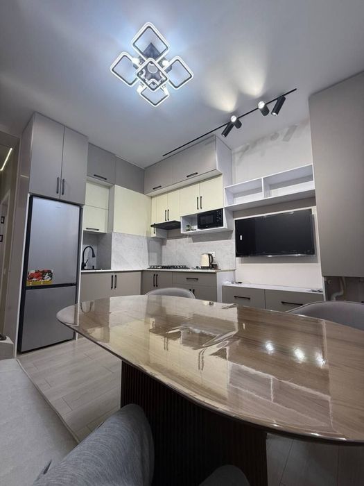 Сдается 2 ком Юнусабад 12 квартал. Новостройка