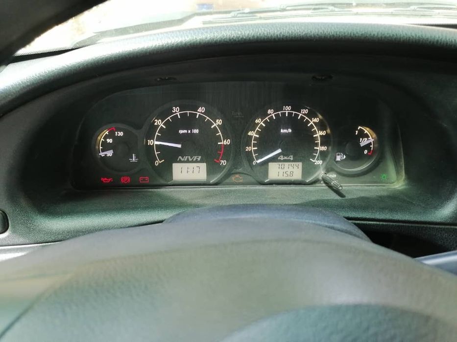 Niva Chevrolet 2018 yil. Probegi 70000 km yurgan.