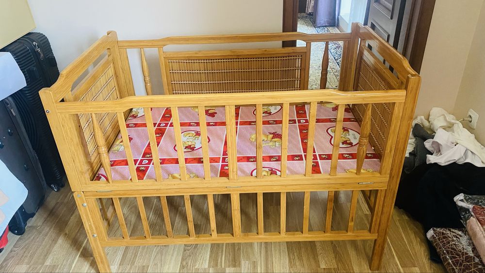 Кроватка детская