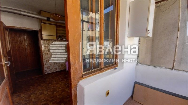 Жилищен имот без такса поддръжка в широк център Царево