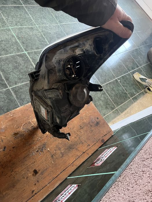 Far far ford focus 2 xenon 2009 stanga