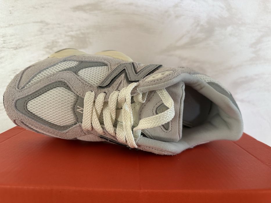 Отново New Balance 9060 MOONBEAM Sea Salt