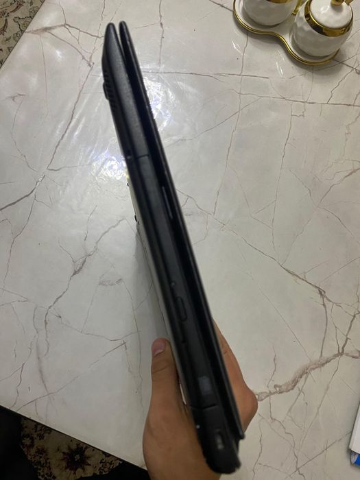 Ноутбук сатылады