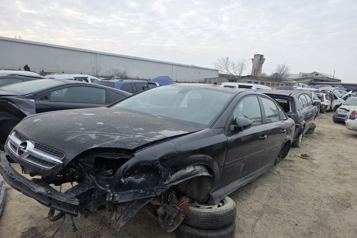 Lampa / Tripla stop dreapta pe aripa Opel Vectra 2005