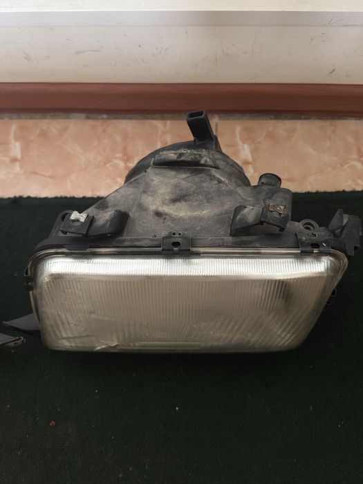 Фары от ауди  б4