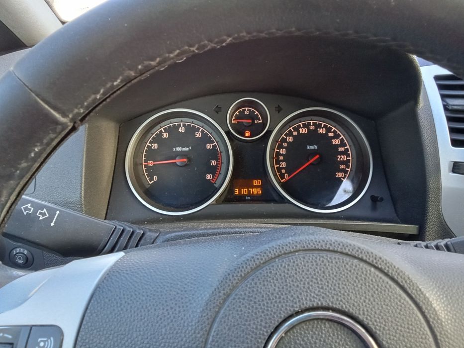OPEL Zafira 2010 — imagine 3