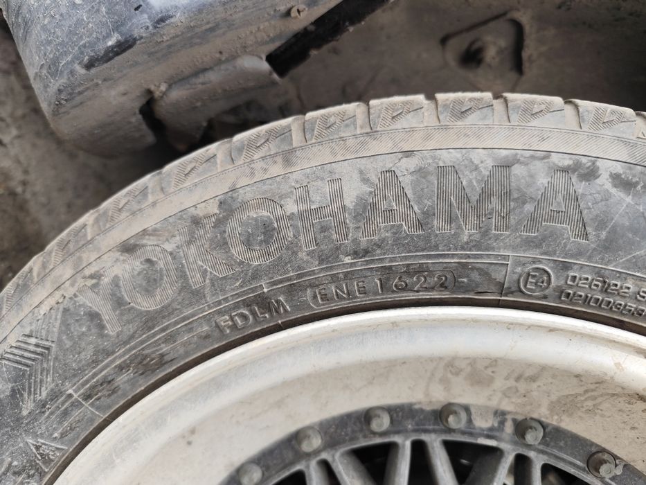 Продам шины 215/55/R17