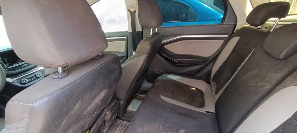 Qoraqalpogiston Respublikasi Ellikqala tumani LADA VESTA sotiladi.