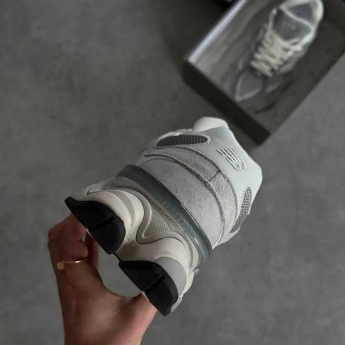 New Balance 9060 "White / Grey"