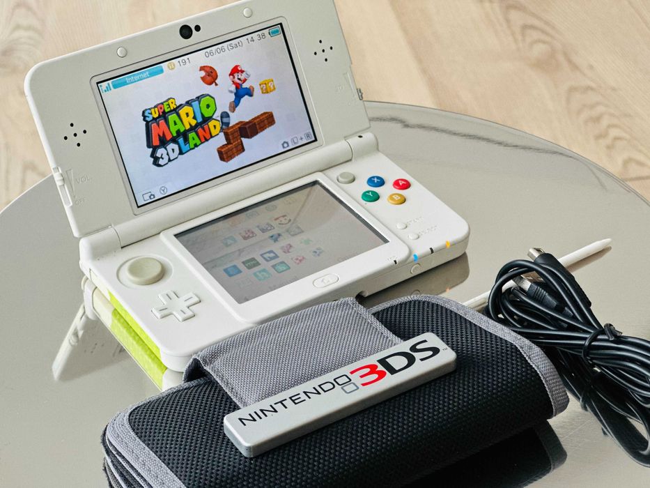 New Nintendo 3DS Animal Crossing Happy Home Designer Edition + 20 игри