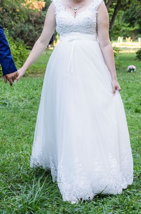 Vand rochie de mireasa
