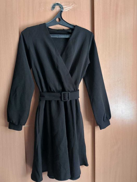 Продам платье размер xs