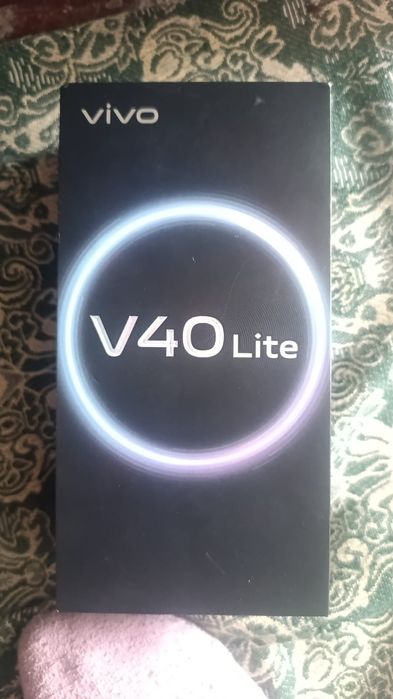 Vivo V40LITE на обмен