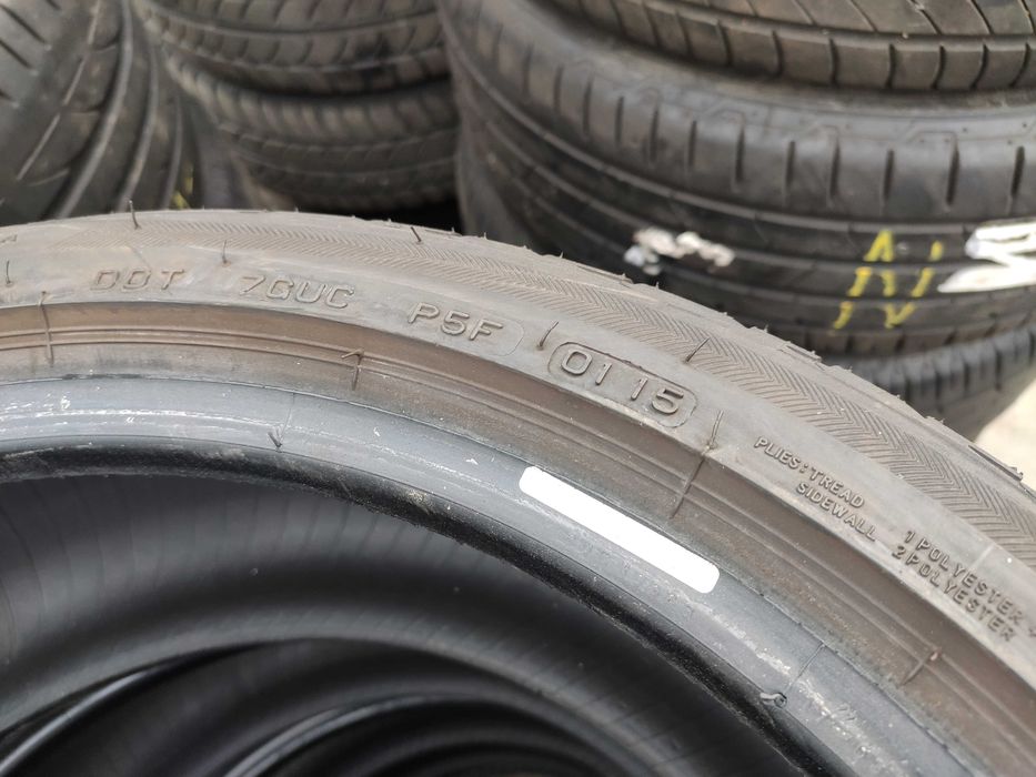 4бр Летни гуми 215 40 17 - Bridgestone
