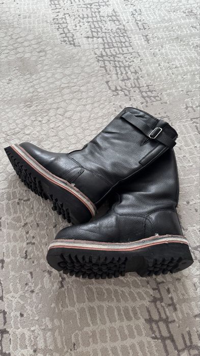 Продам обувь/ унты