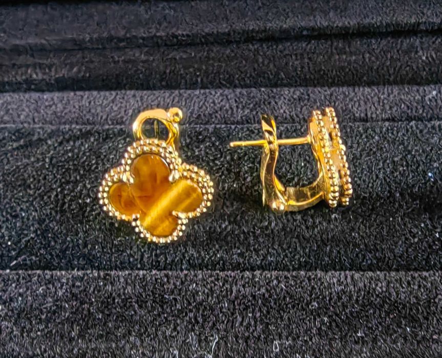 Златни дамски обеци, Vintage Alhambra earrings, Van Cleef & Arpels VCA