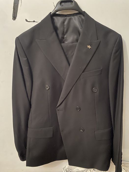 Кастюм жалға беріледі