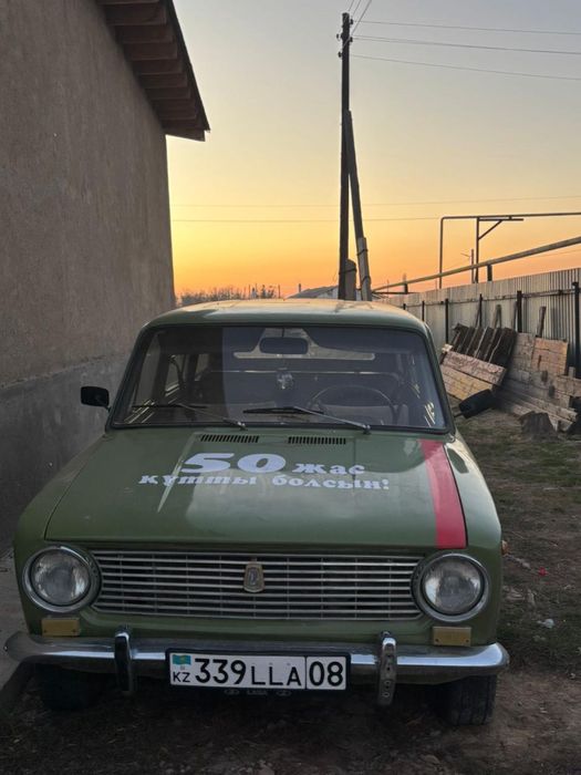 Машина жигули 02