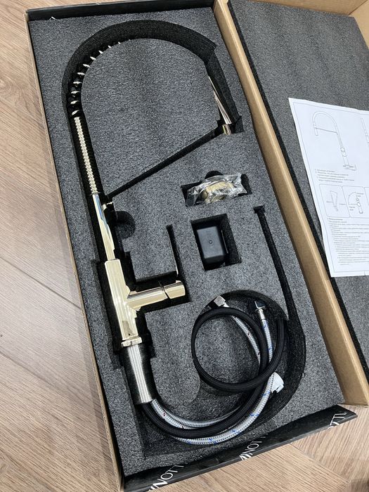 Смеситель для кухни Minotti