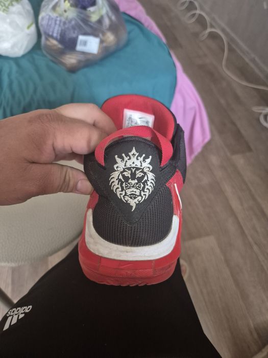 Оригинальные либроны одевались 3 раза.