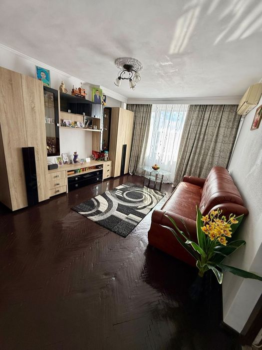Apartament 3 camere cu centrala proprie Trivale