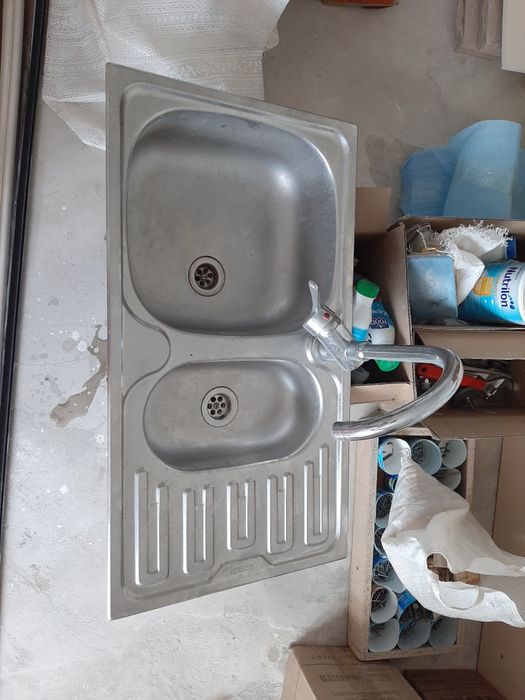 Продаю мойку для кухни