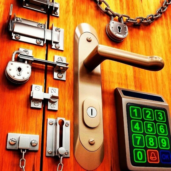 Вскрытие замков замена ремонт врезка. сердцевины. медвежатник.есик ашу