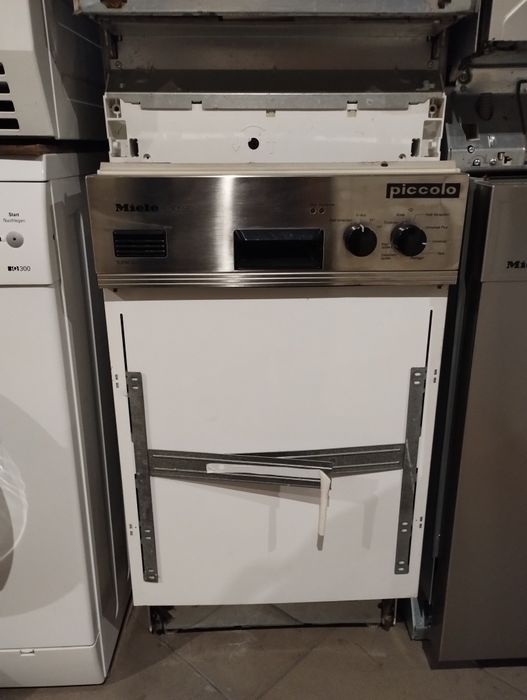 Съдомиялна MIELE 45 см.Инокс