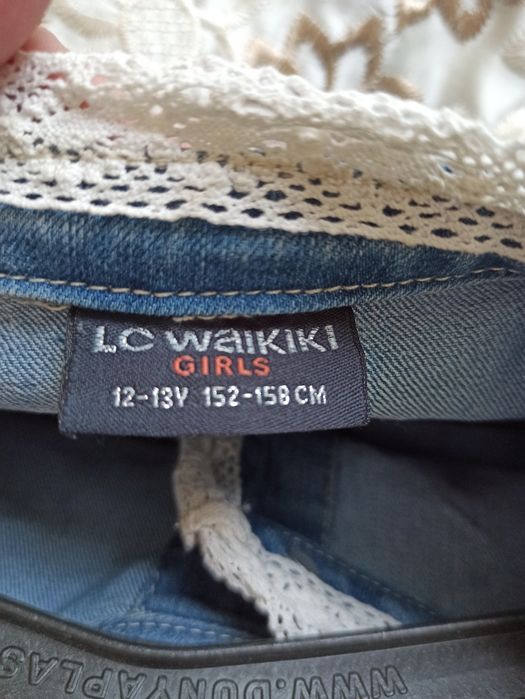 Джинсовая куртка для девочки и футболка