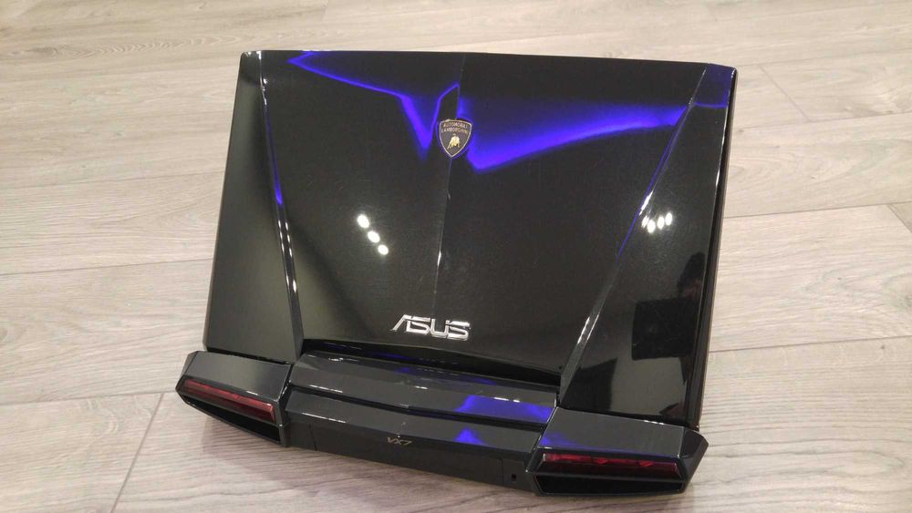 Laptop gaming de colectie Asus Lamborghini, intel core i7