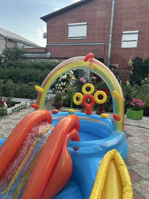 Продам детский бассейн новый