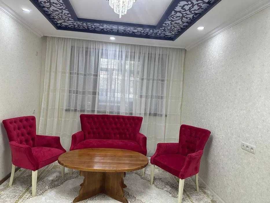 Сдается квартира на Максим Горьком 
Ориентир - институт Дипломатии