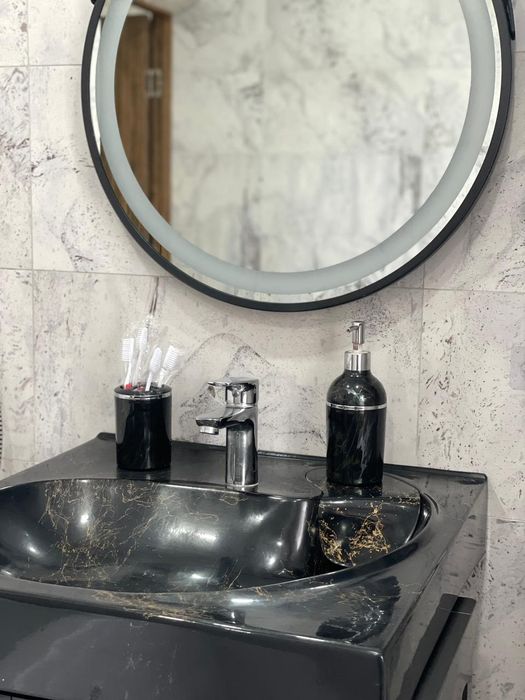 Тёплая квартира класса *VIP* в центре