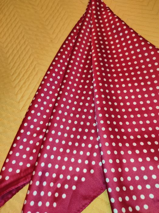 Eșarfă eleganta polka dot