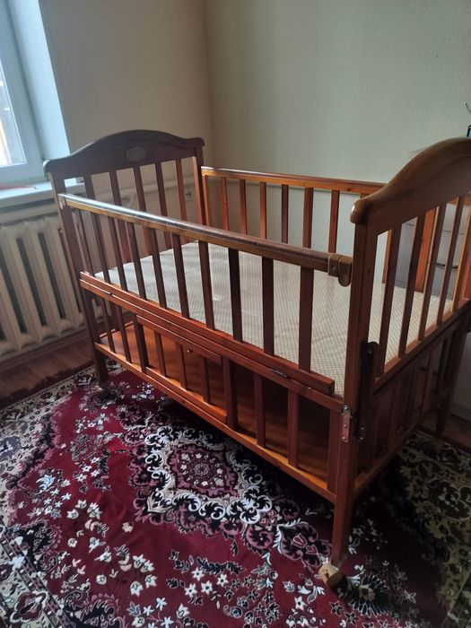 Детская кроватка, манеж