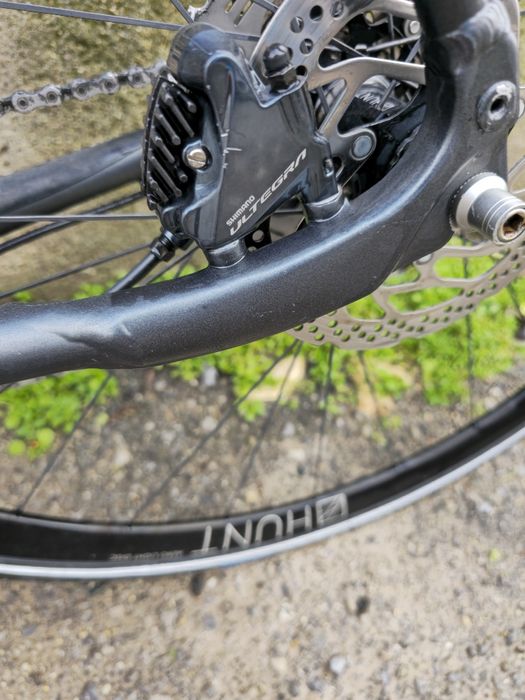 Гравел 2x11 Ultegra пълен монтаж Капли Hunt Aero light 54см рамка Алум