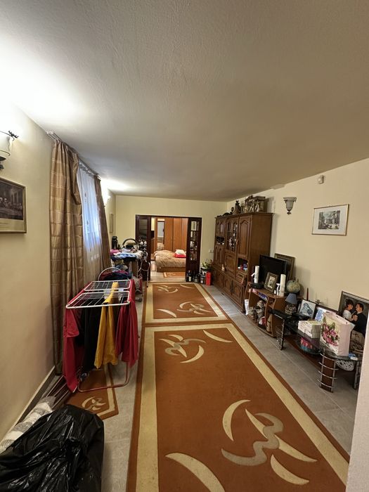 Piata Domenii Casa 4 cam  2 bai 157m Izolata Termic.